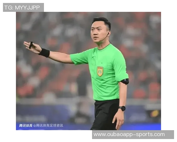 李海新将执法超级杯海港对国安比赛成为上赛季中超金哨的热门人选